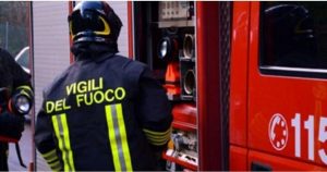 Incendio nel reparto di ginecologia. Evacuati i visitatori