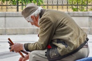 Ceccano. Nipote rapina il nonno e poi lo ricatta